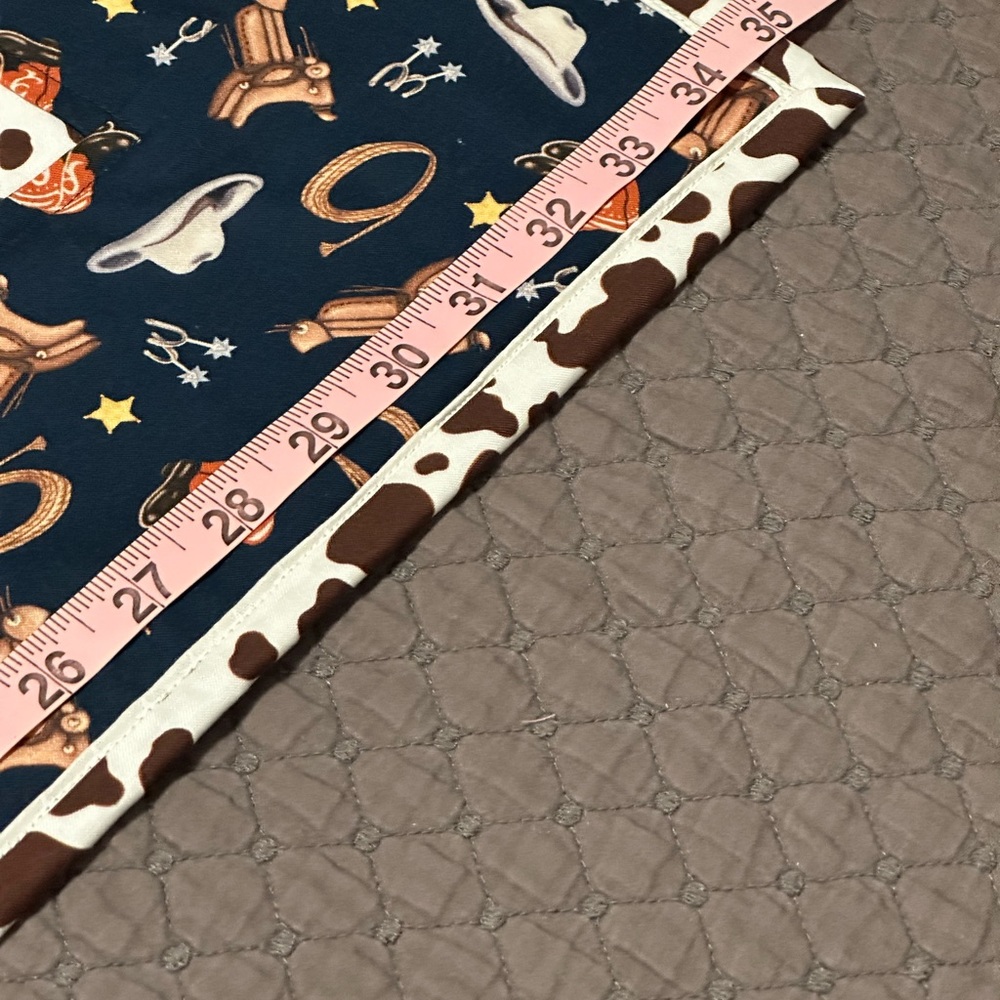 Handmade Quilt by Von of Vondanwearhaus Baby Quilt - Picture 5 of 13